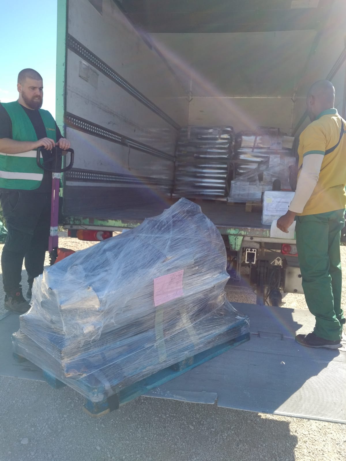 Transport & Shipping of Scania DSC12 400 HP & Scania GRS900 manual gearbox to Lusaka - Zambia.