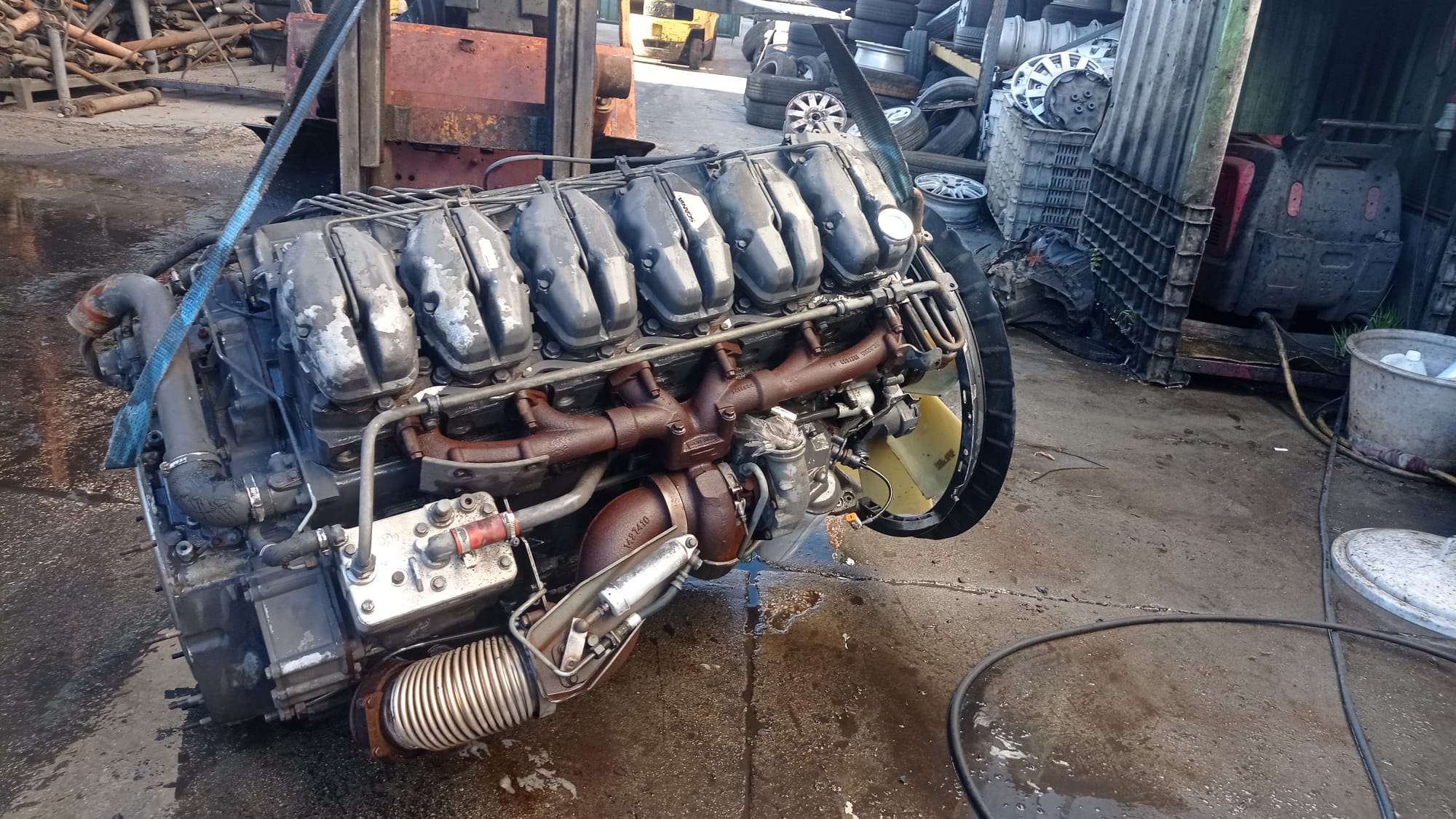 Scania DSC12 Euro 2 engine & Scania GRS900 manual gearbox with retarder recently sold to Lagos - Nigeria.