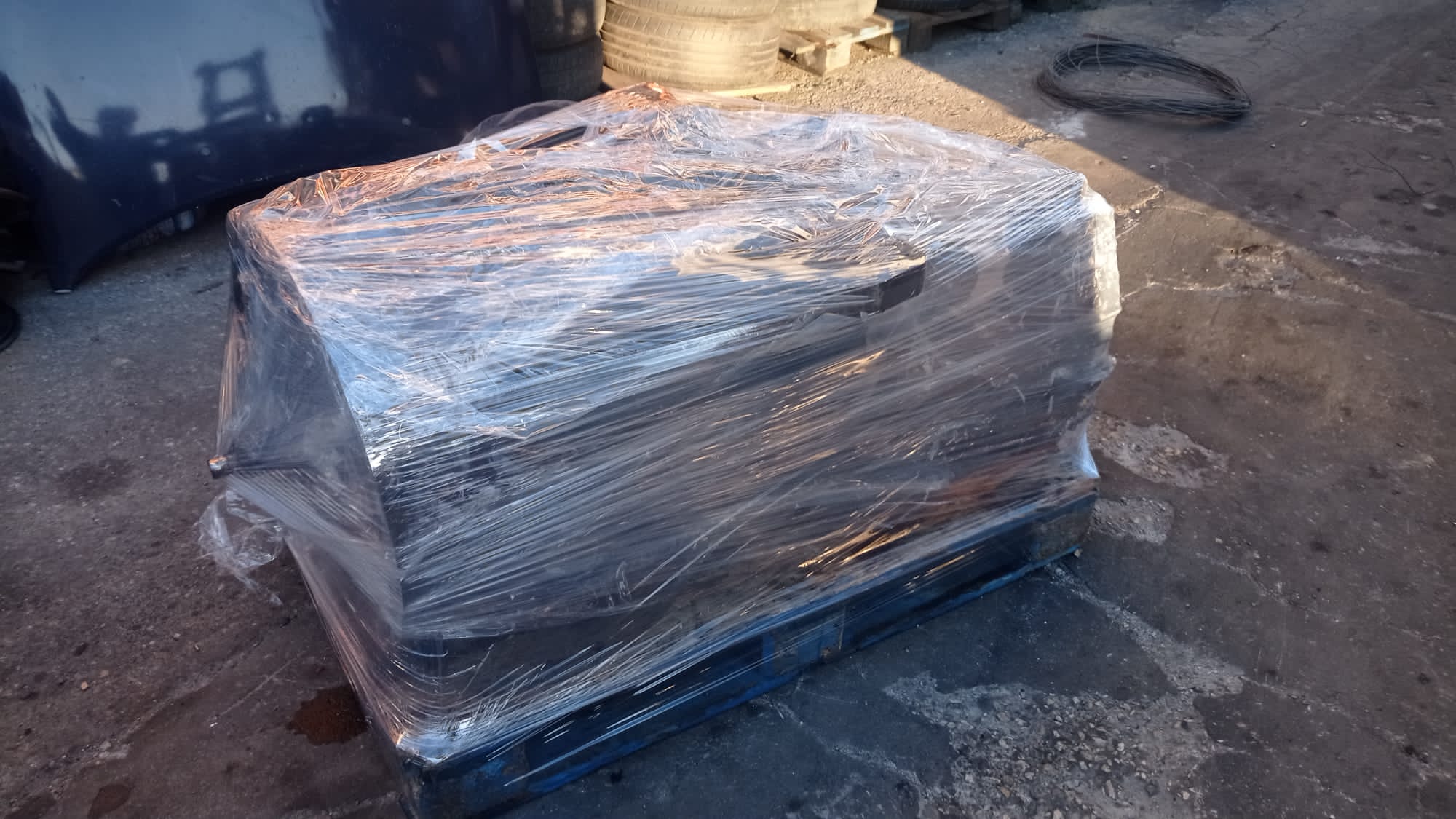 Scania DSC12 Euro 2 engine & Scania GRS900 manual gearbox with retarder recently sold to Lagos - Nigeria.