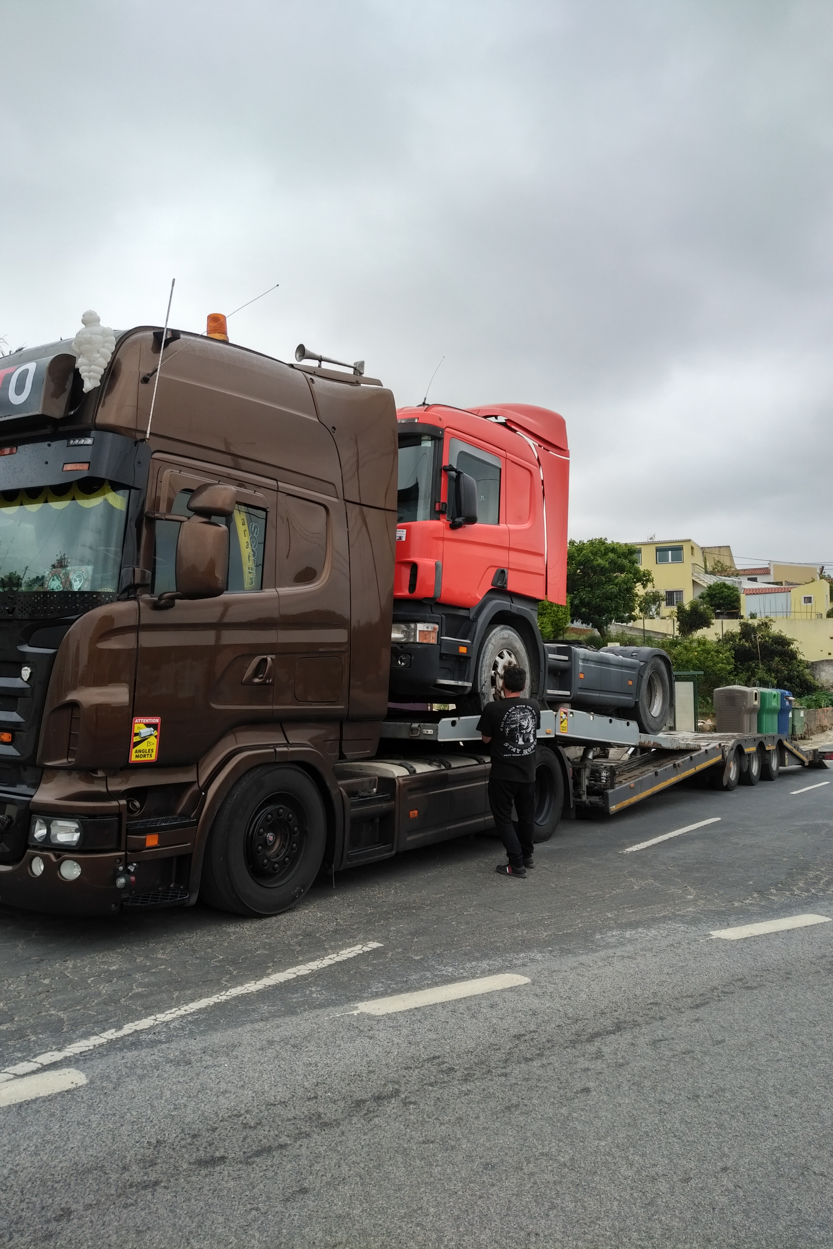 Delivery to Antwerp - Belgium. Shipping to Dar Es Salaam - Tanzania.