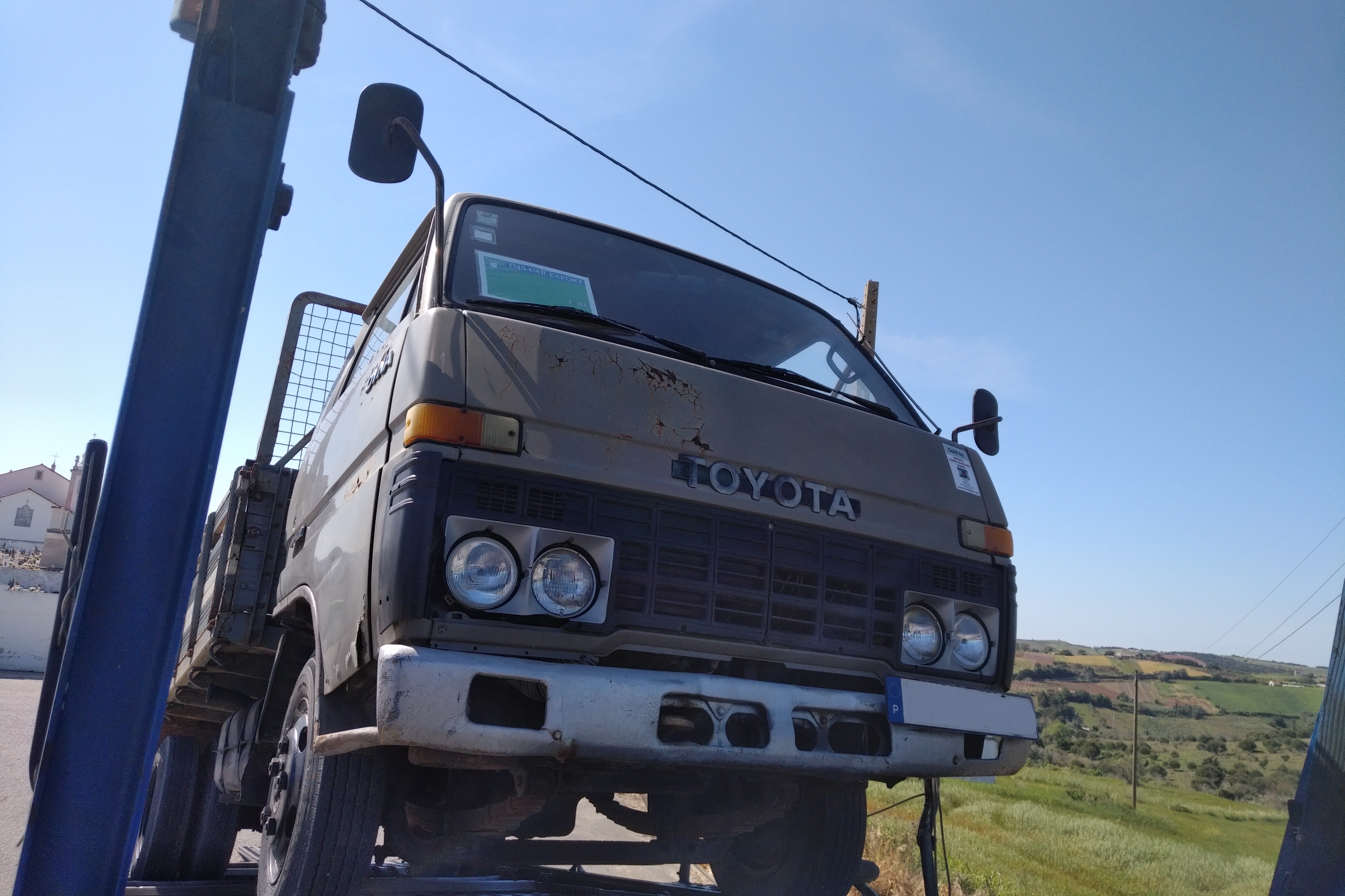 Transport of Toyota Dyna BU30 truck to Port. Shipping to Douala - Cameroon.