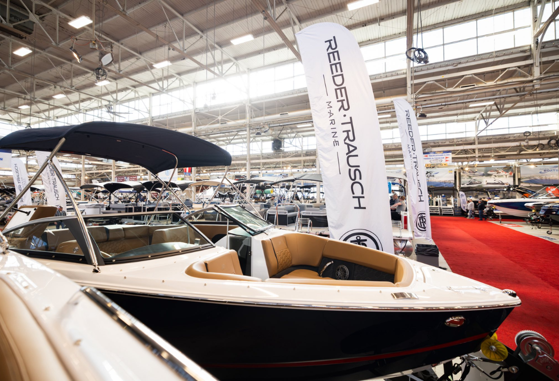 boat-dealer-showroom-near-lafayette-in