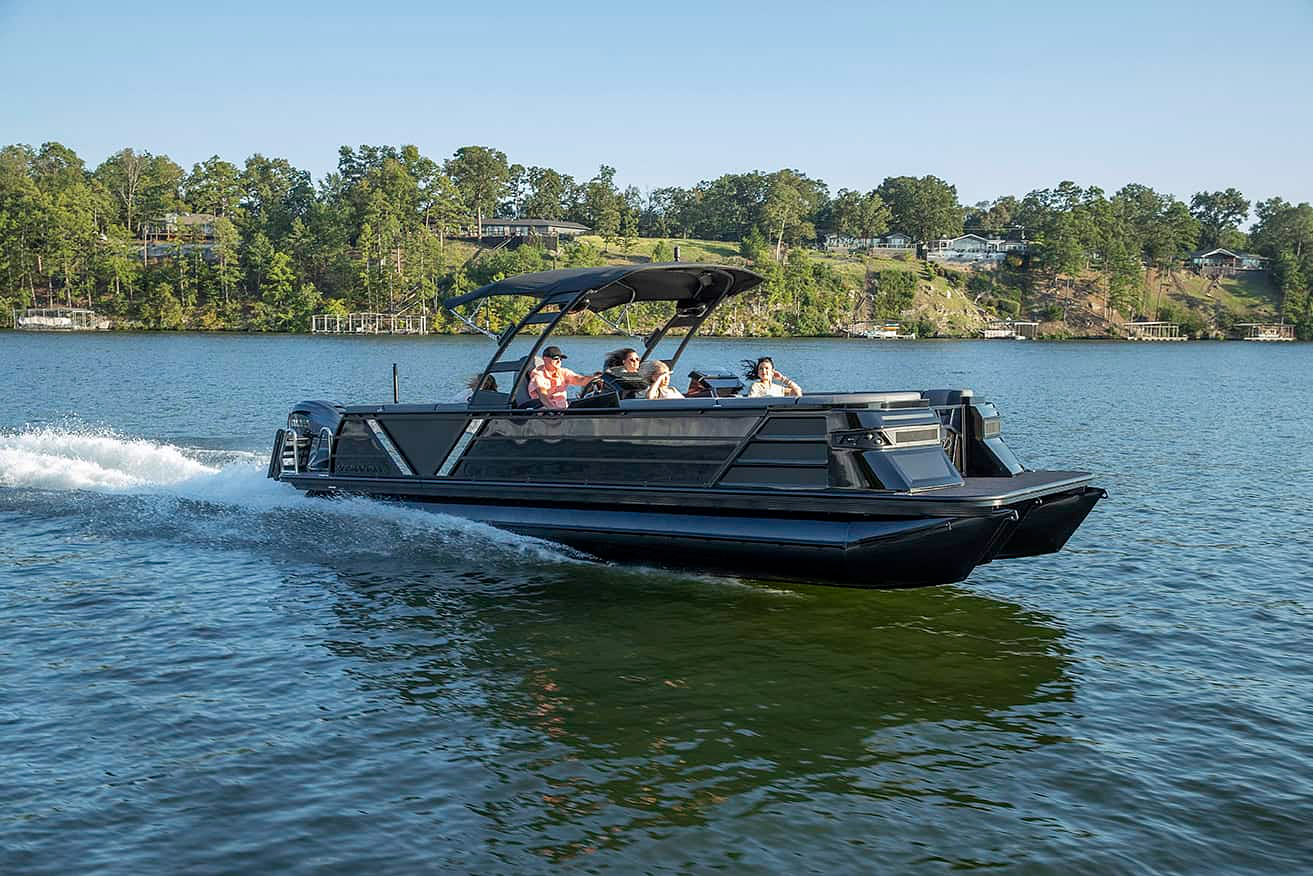 Veranda Pontoons lifestyle photo