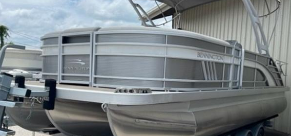 The Latest Pontoon Boat Trends Worth Buying For