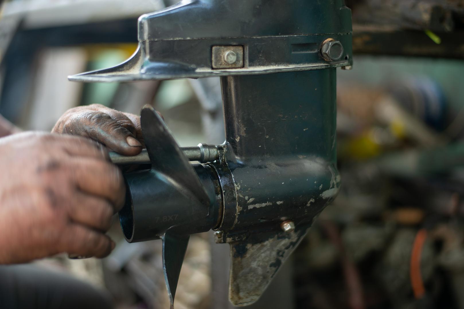Brightwell's Boathouse I/O motor tune-up service