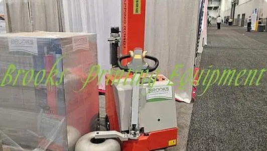 R4 wrapping robot