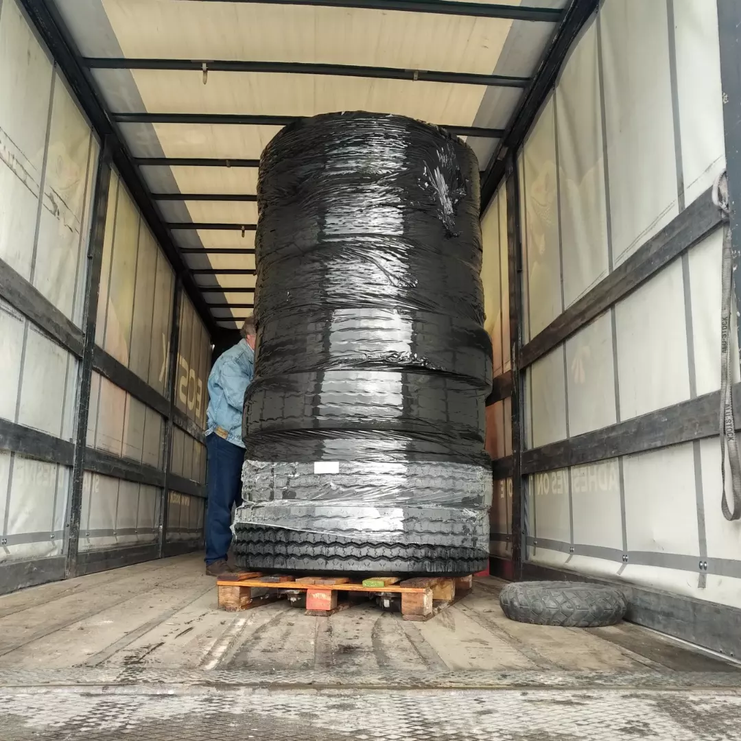 Transport & Shipping of 315/80R22.5 & 13R22.5 truck tyres to Douala - Cameroon.