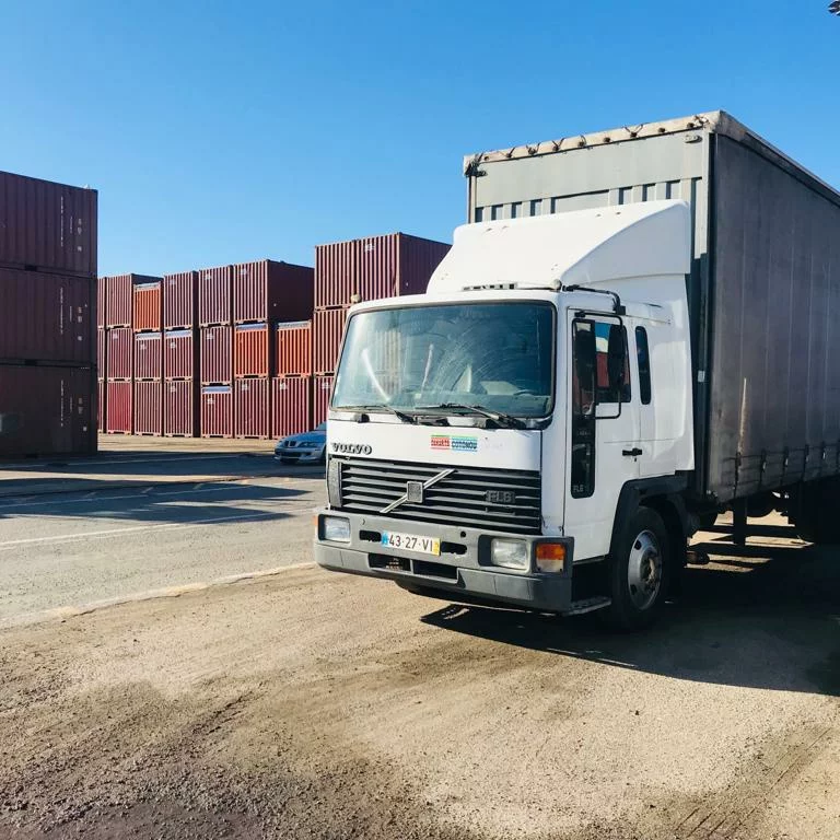 Grimaldi RoRo shipping of Volvo FL615 truck from Portugal to Cotonou - Benin.