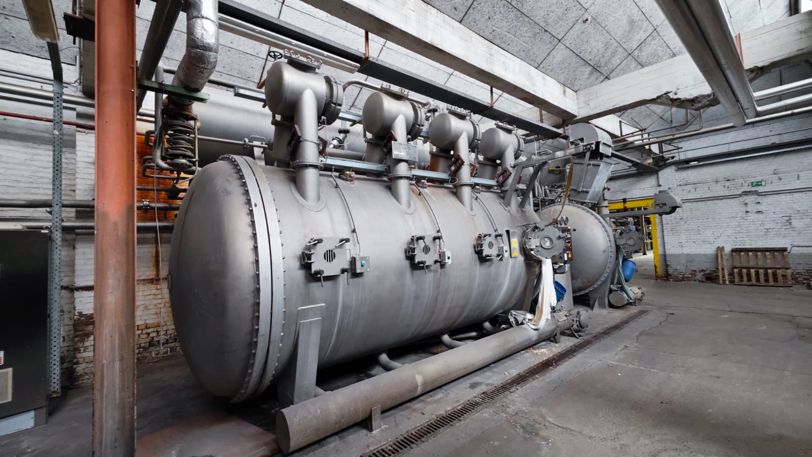 MCS terry dyeing machine - year 2002, capacity 800 Kgs FOR SALE