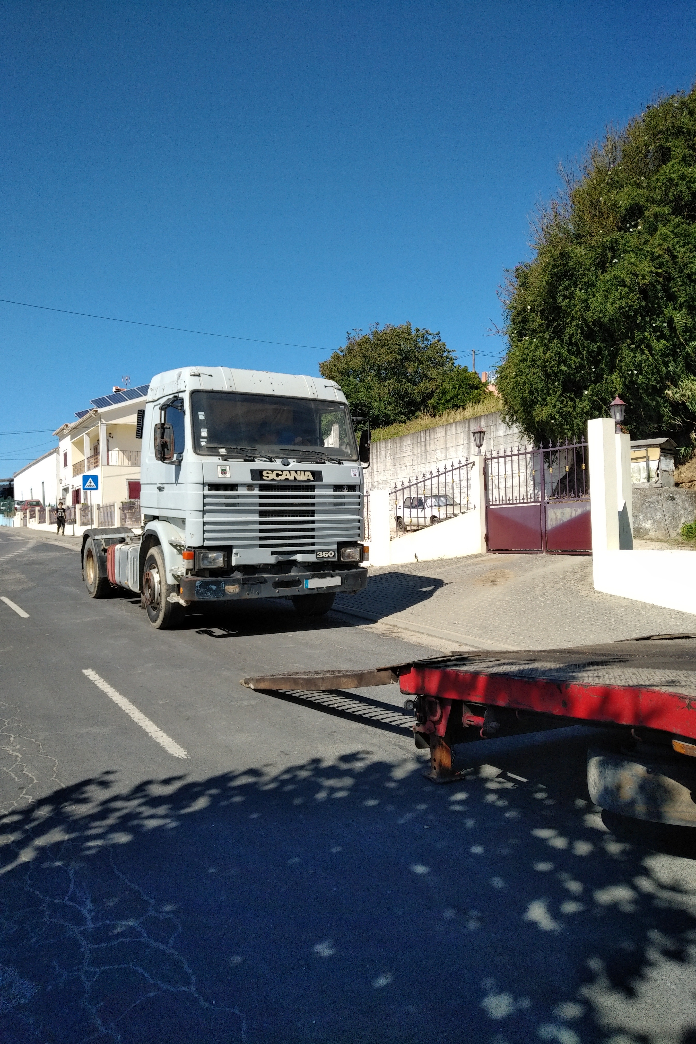 Delivery to Port. Shipping to Freetown - Sierra Leone.