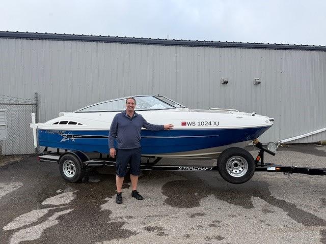 starcraft-boat-world-best-price-no-hassle-largest-used-pontoon-dealer-in-america-tahoe-pontoons