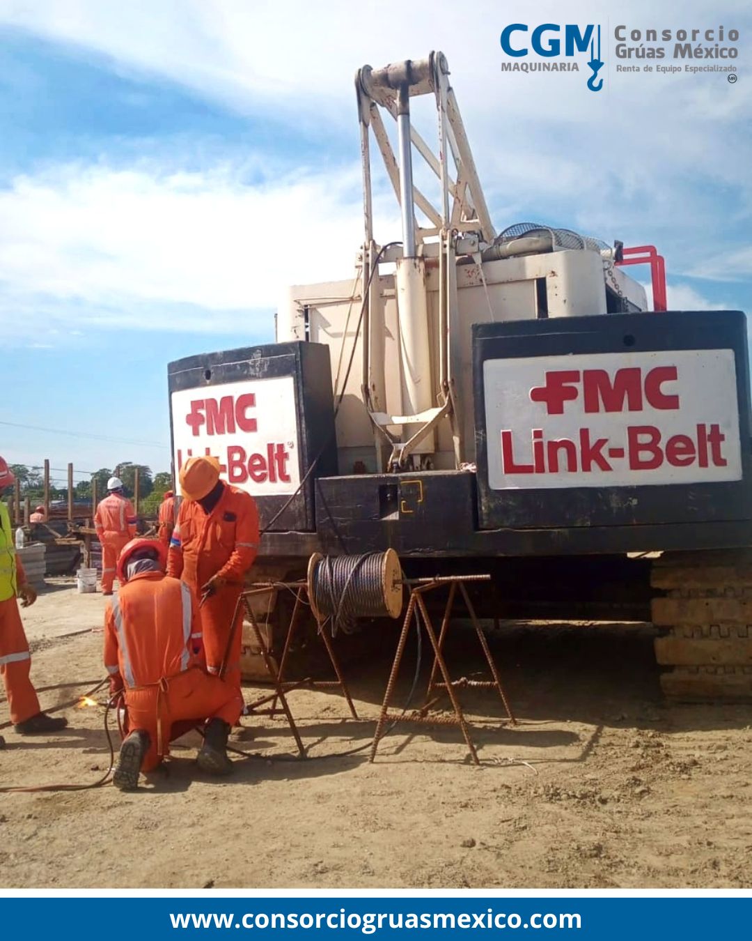 Grúa mecánica Link Belt LS118 de 60 toneladas.