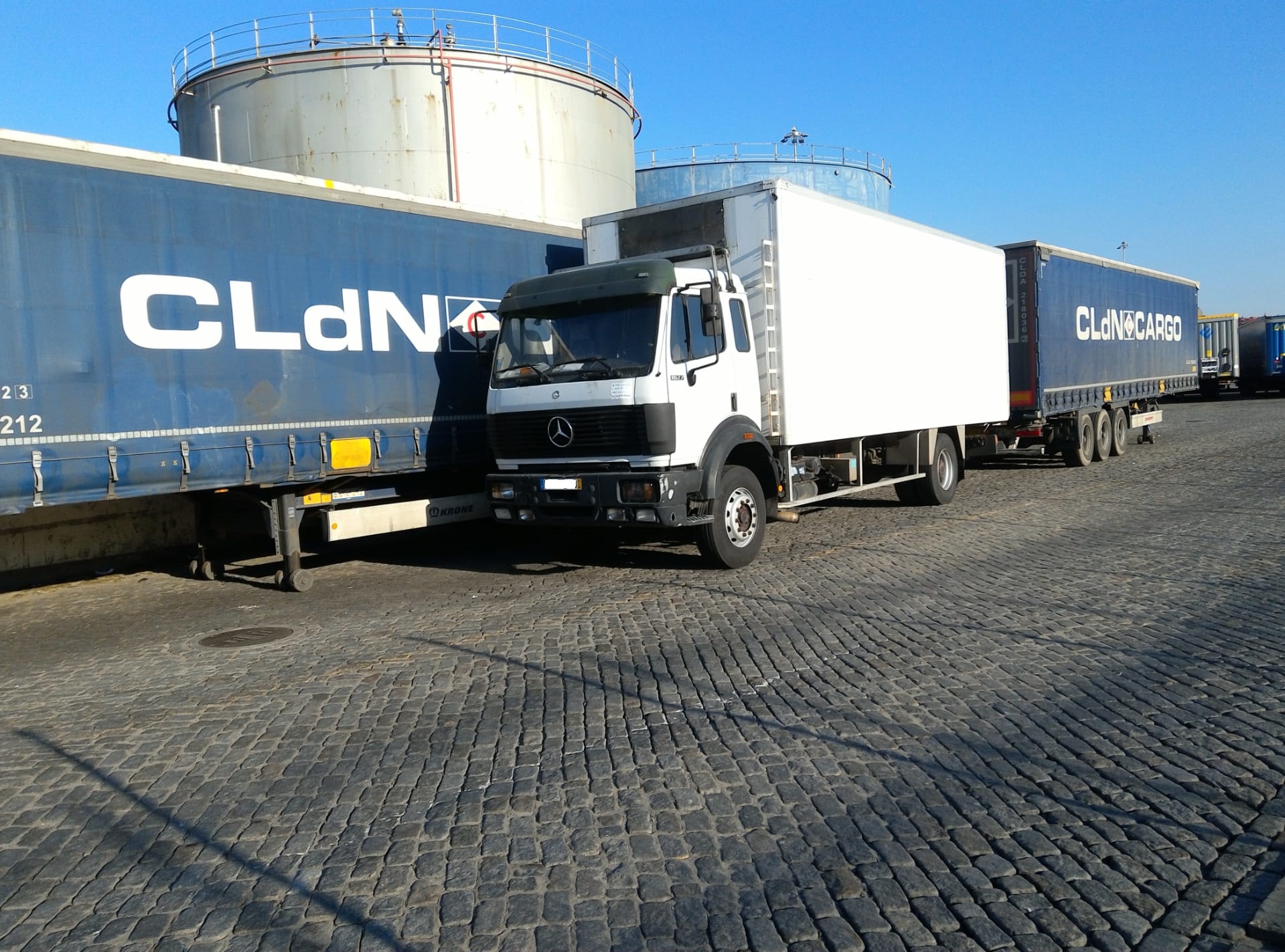 Shipping of Mercedes Benz 1827 box lorry to Lagos - Nigeria.