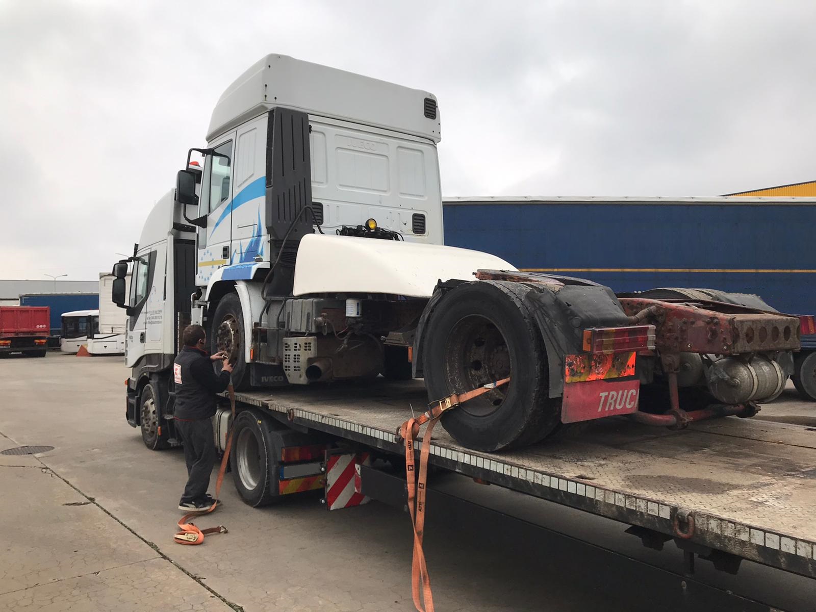 Loading & Transport. Destination: Lagos - Nigeria.