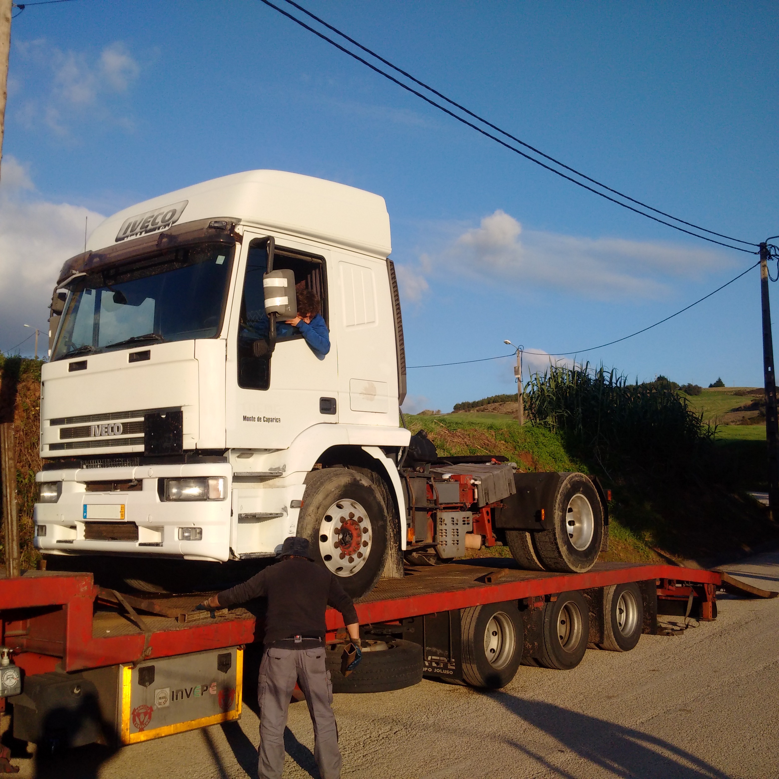 Loading & Transport. Destination: Lagos - Nigeria.