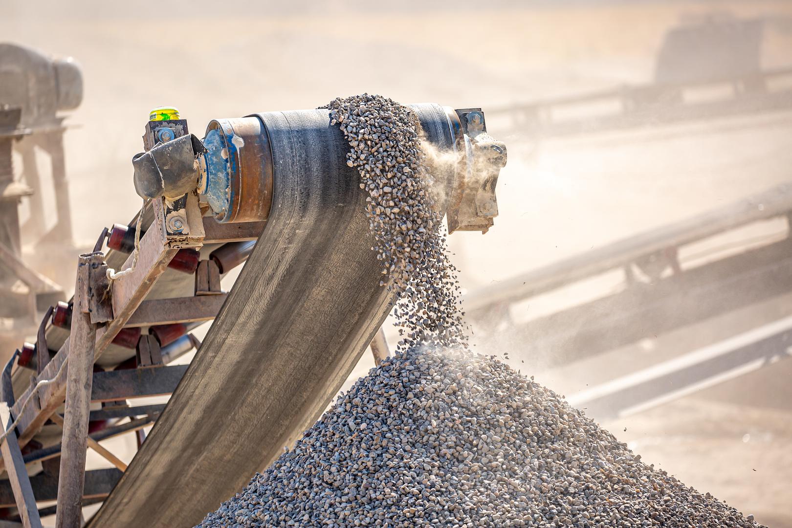 Ceasars screener processing aggregate material at a quarry operation