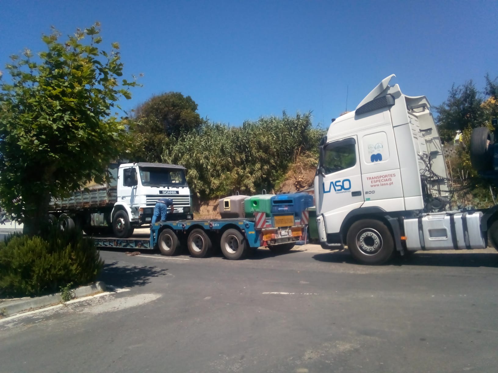 Special road transport. Scania 92 H Intercooler 6X2 tipper.