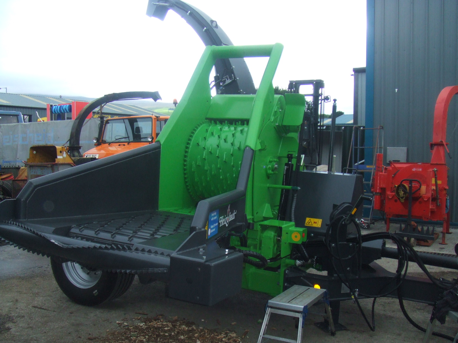  HM8-500K WITH POWERED INFEED BED