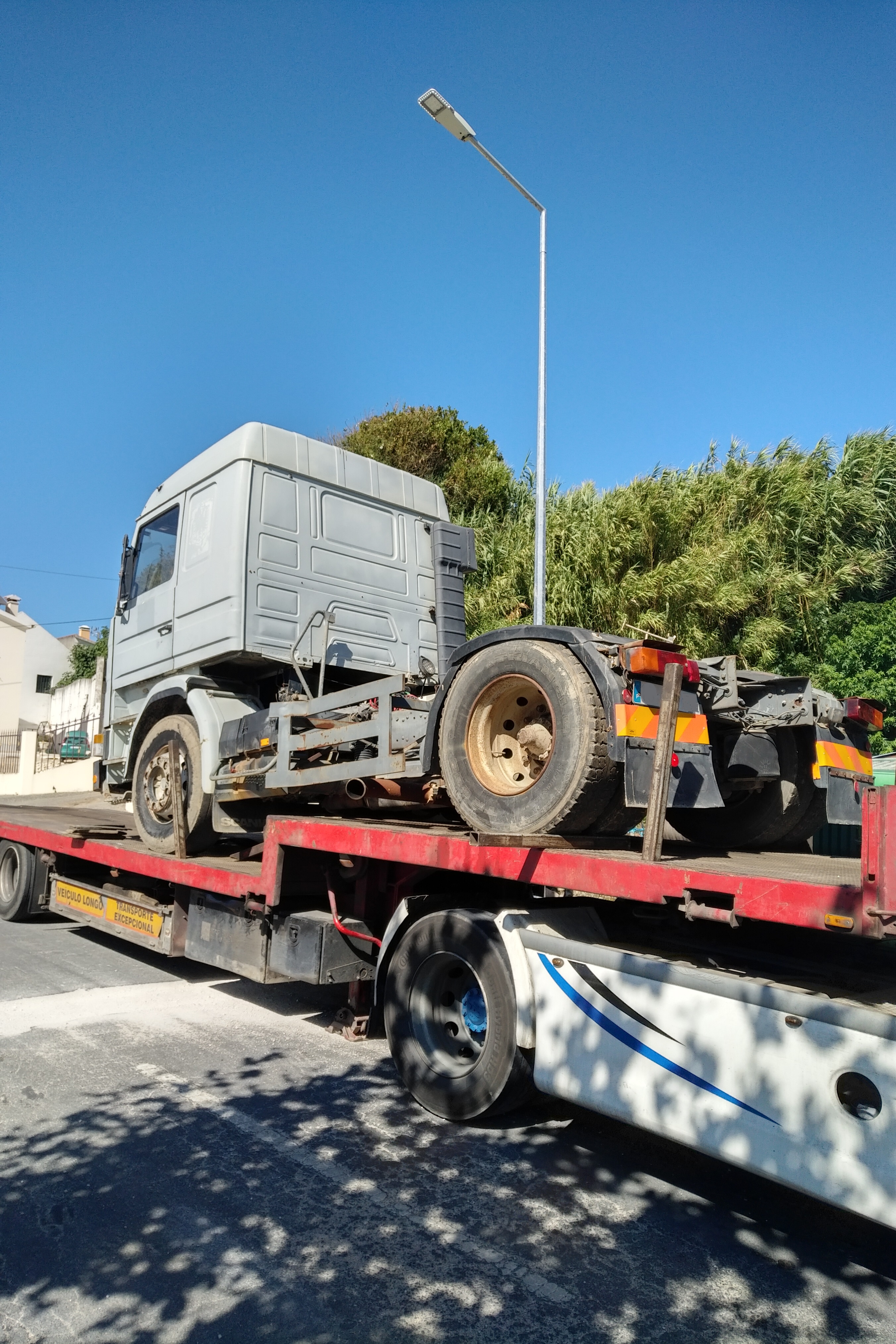 Delivery to Port. Shipping to Freetown - Sierra Leone.