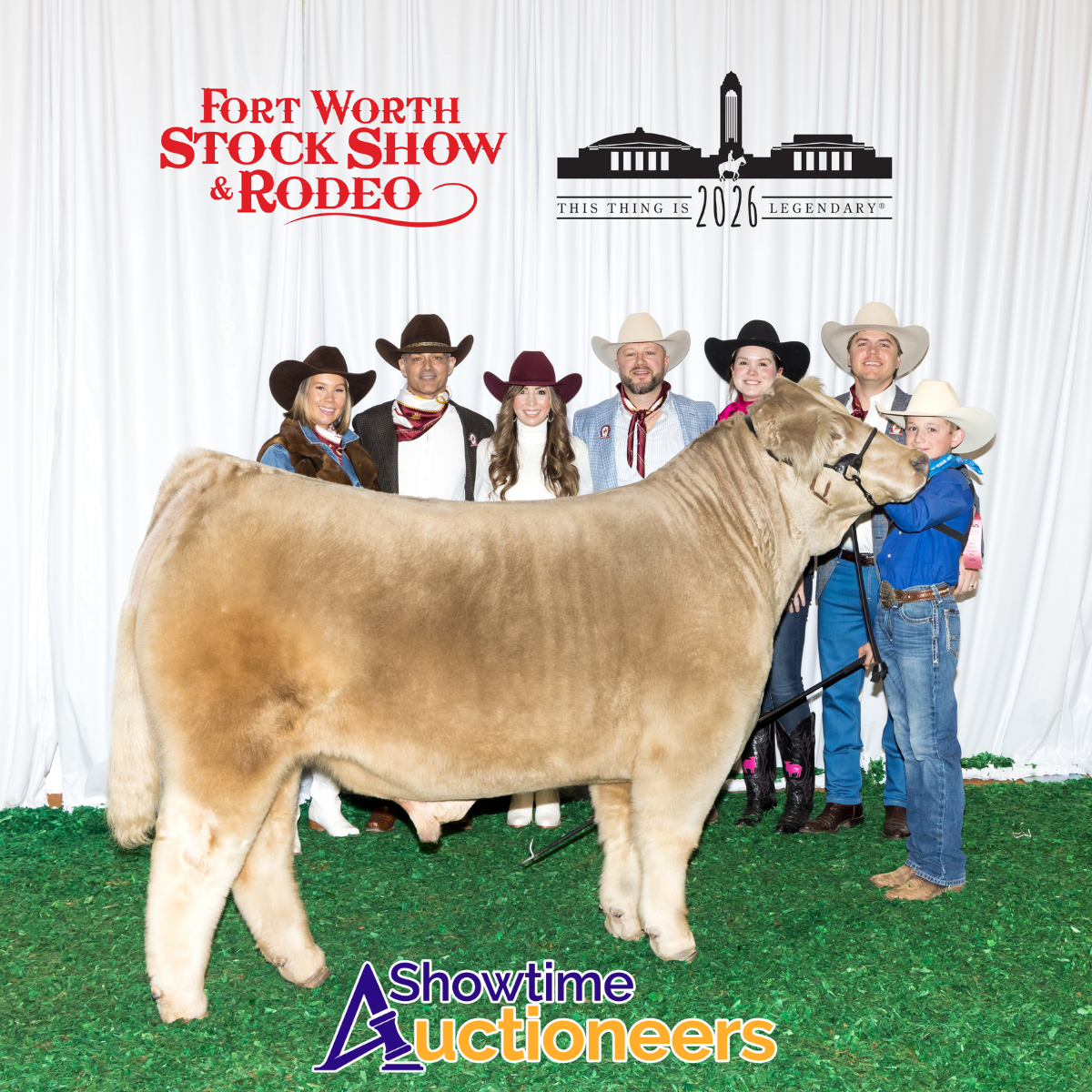 Showtime Auctioneers donates to record setting Fort Worth Stock Show!