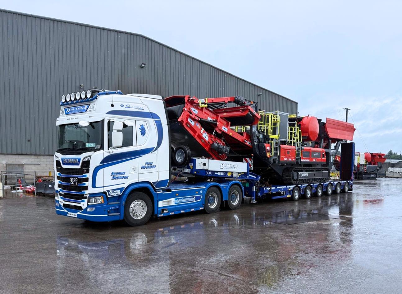 Daytona Heavy Haulage on collection of their 2nd Faymonville 6 axle Multi PA-X