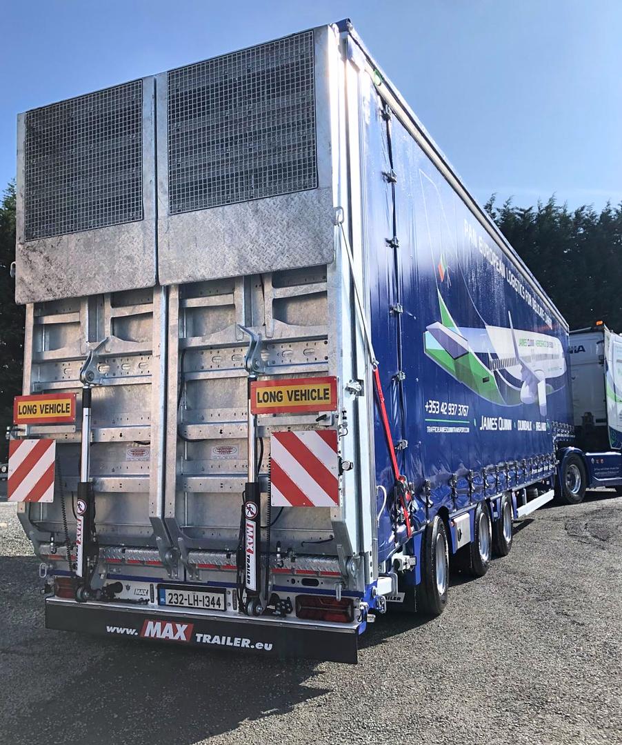 JWQ European recently took delivery of this impressive, custom-built MAX Trailer, complete with a full curtainsider body