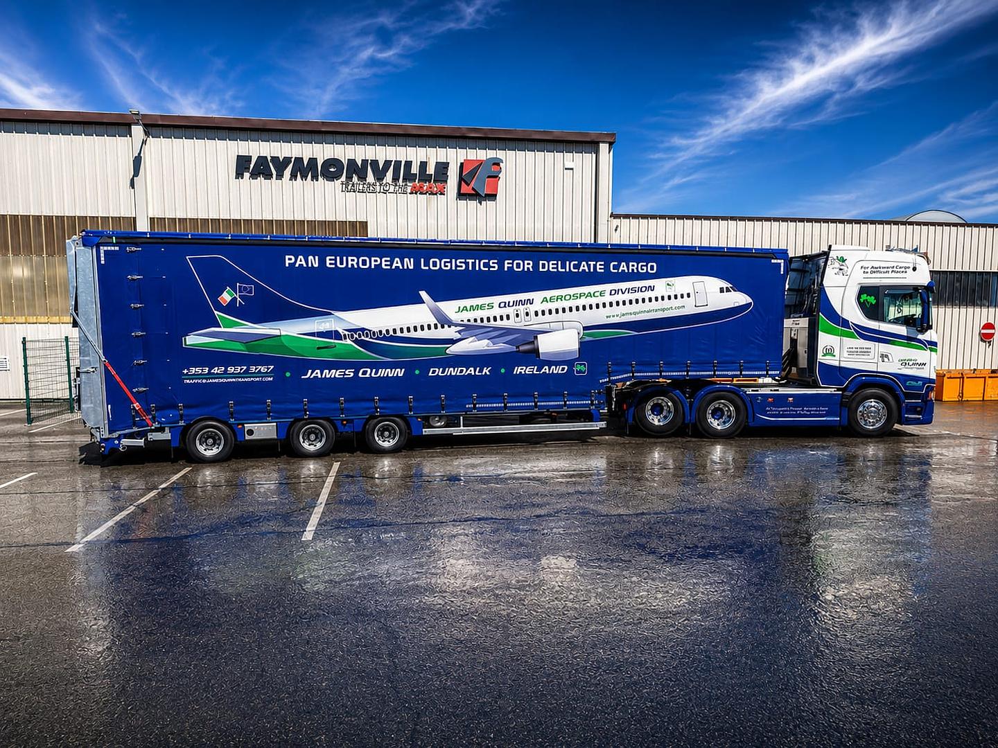 JWQ European recently took delivery of this impressive, custom-built MAX Trailer, complete with a full curtainsider body