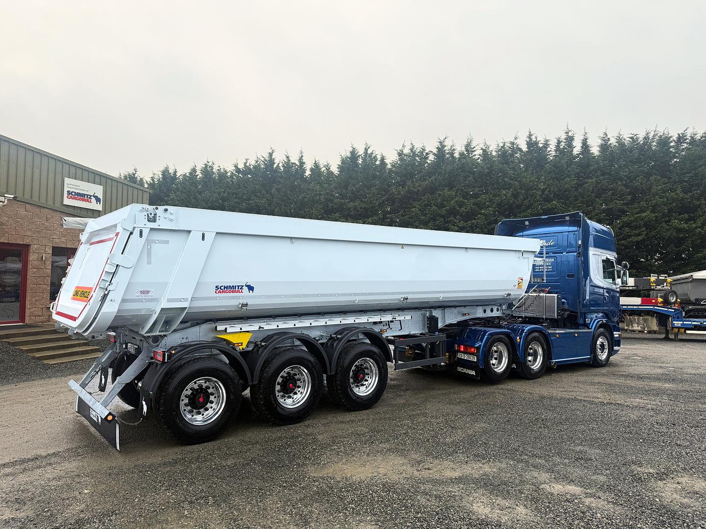 Hinde Exports on collection of not 1 but 2 new Schmitz Tipping Trailers