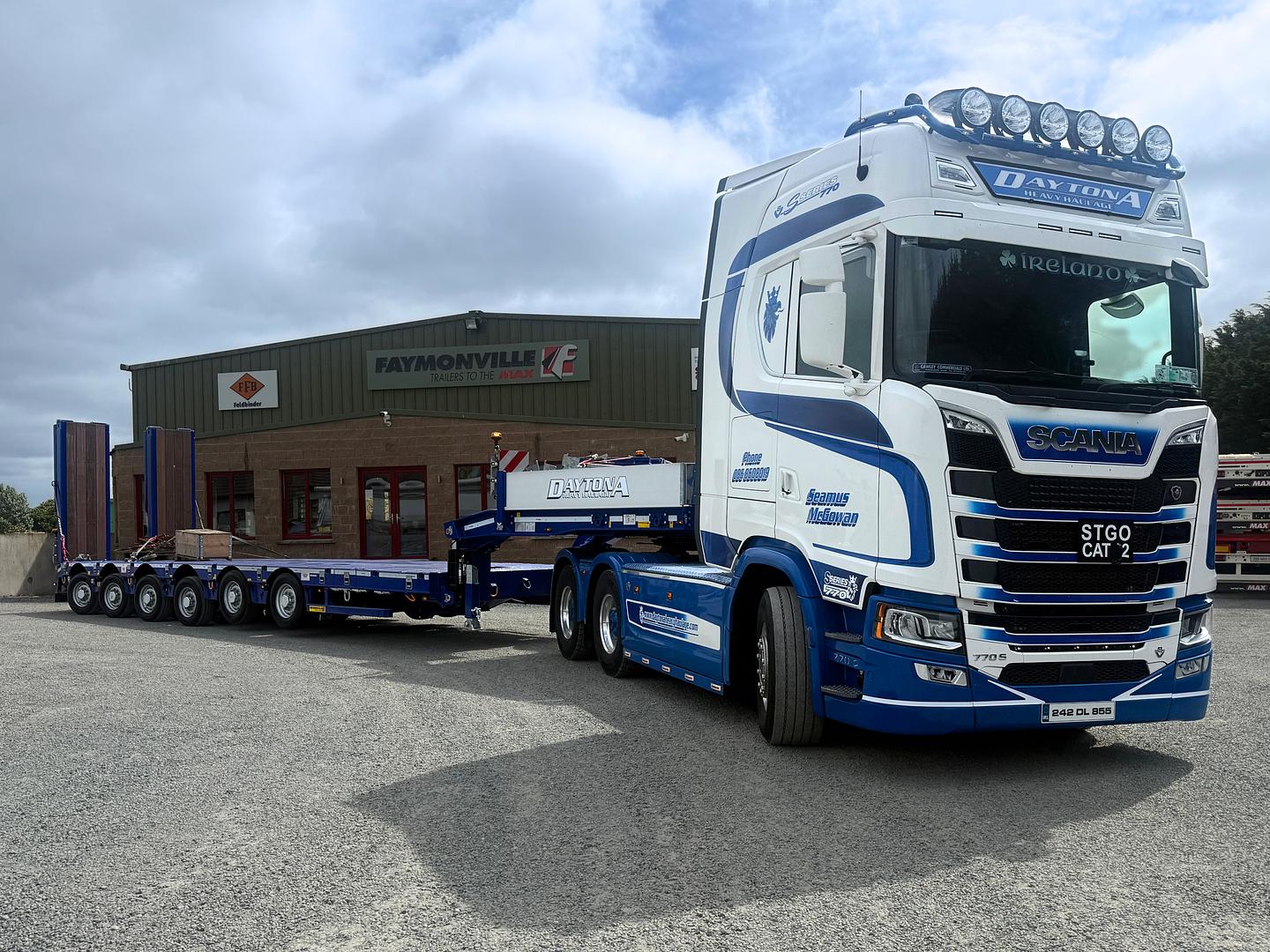 Daytona Heavy Haulage on collection of their 2nd Faymonville 6 axle Multi PA-X