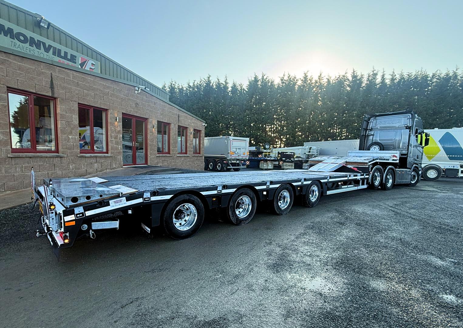 Blackhorse Transport Ltd on collection of new MAX Trailer, 4 axle extendable