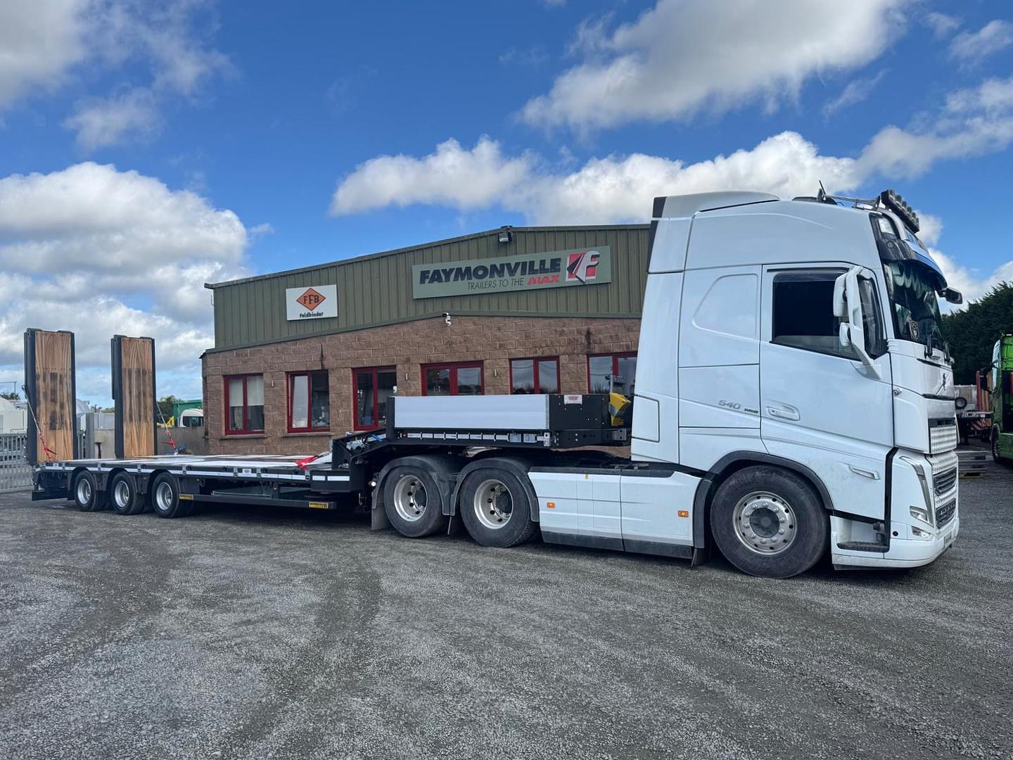 D&B Civil on collection of new Faymonville 3 axle low loader