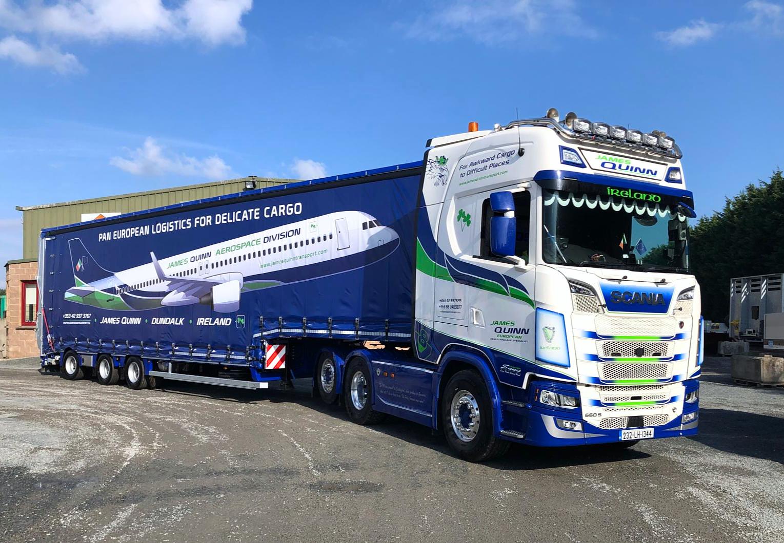 JWQ European recently took delivery of this impressive, custom-built MAX Trailer, complete with a full curtainsider body