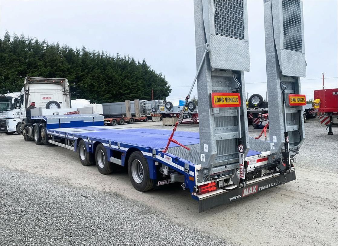 Charleville Plant Hire, on collection on new MAX Trailer 3 axle low loader