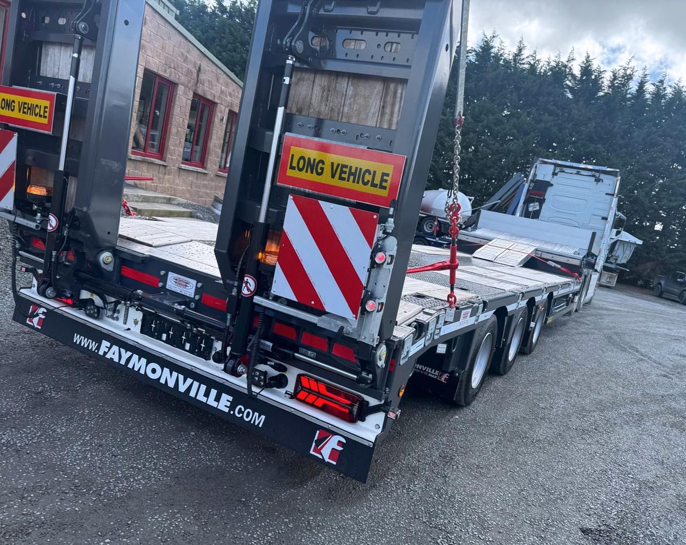 D&B Civil on collection of new Faymonville 3 axle low loader