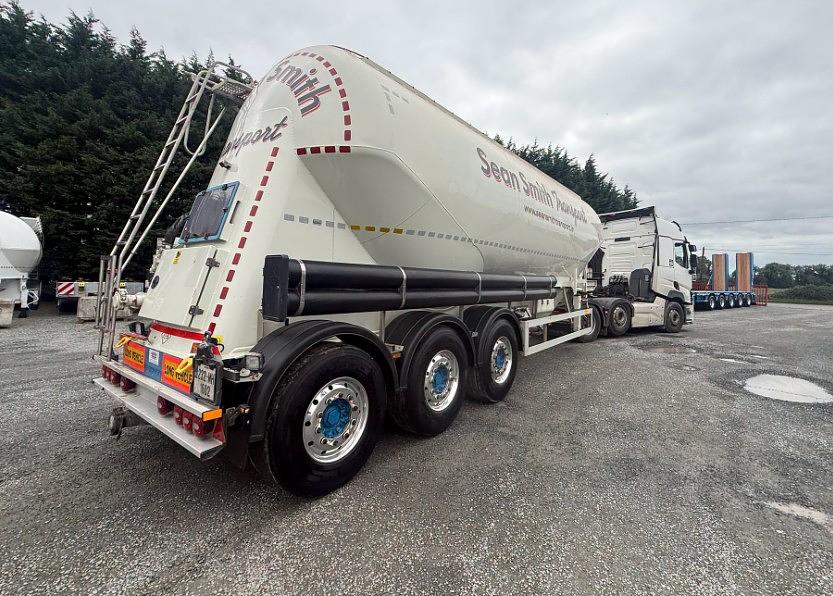 Sean Smith Transport, on collection of a Quality Used Feldbinder cement tan