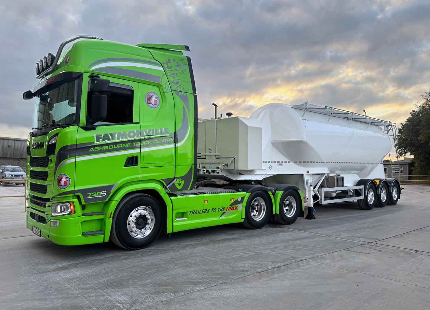 First of batch of new Feldbinder cement tanks delivered to Breedon Cement