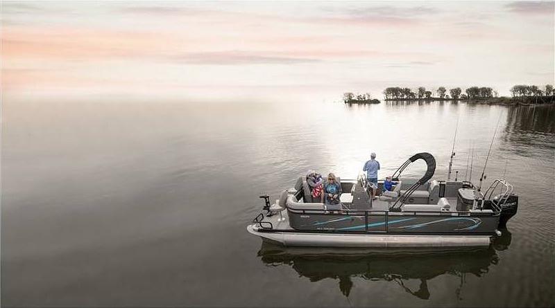 Discover the Benefits of Pontoon Boats for Fishing