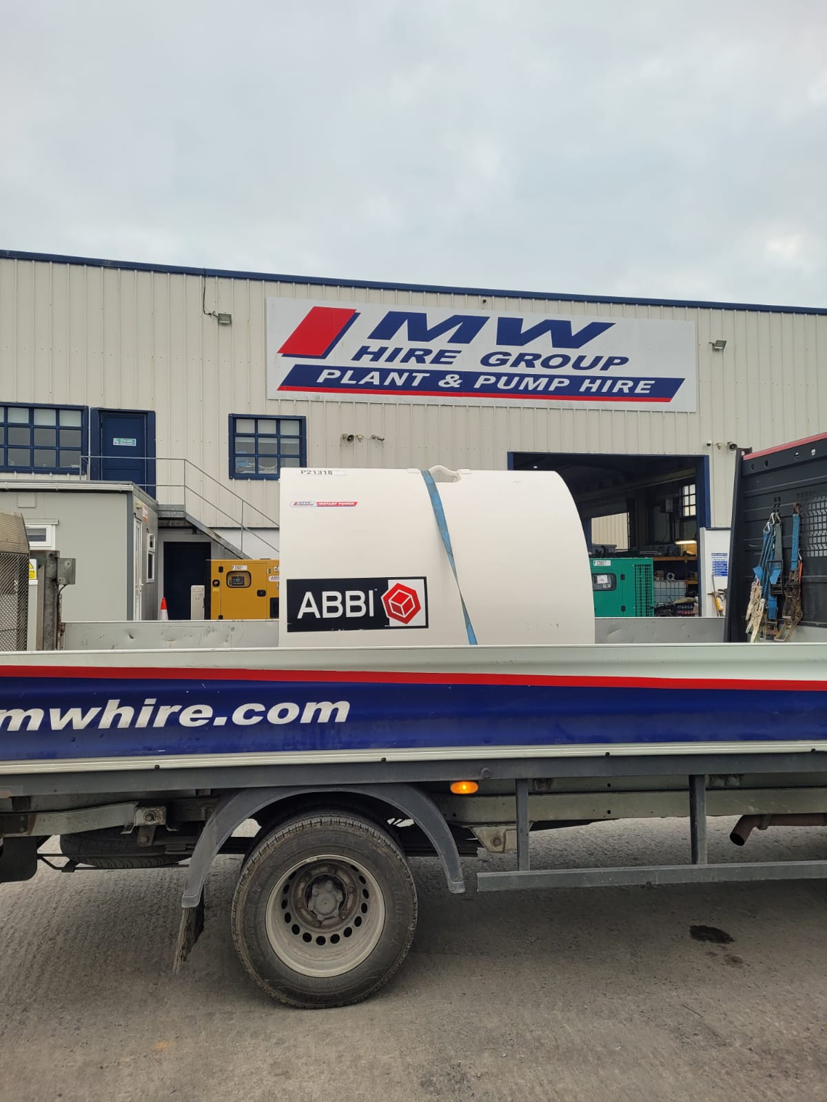 New Western Global 1,000Ltr Tank SOLD... heading to tthe customer in Cork