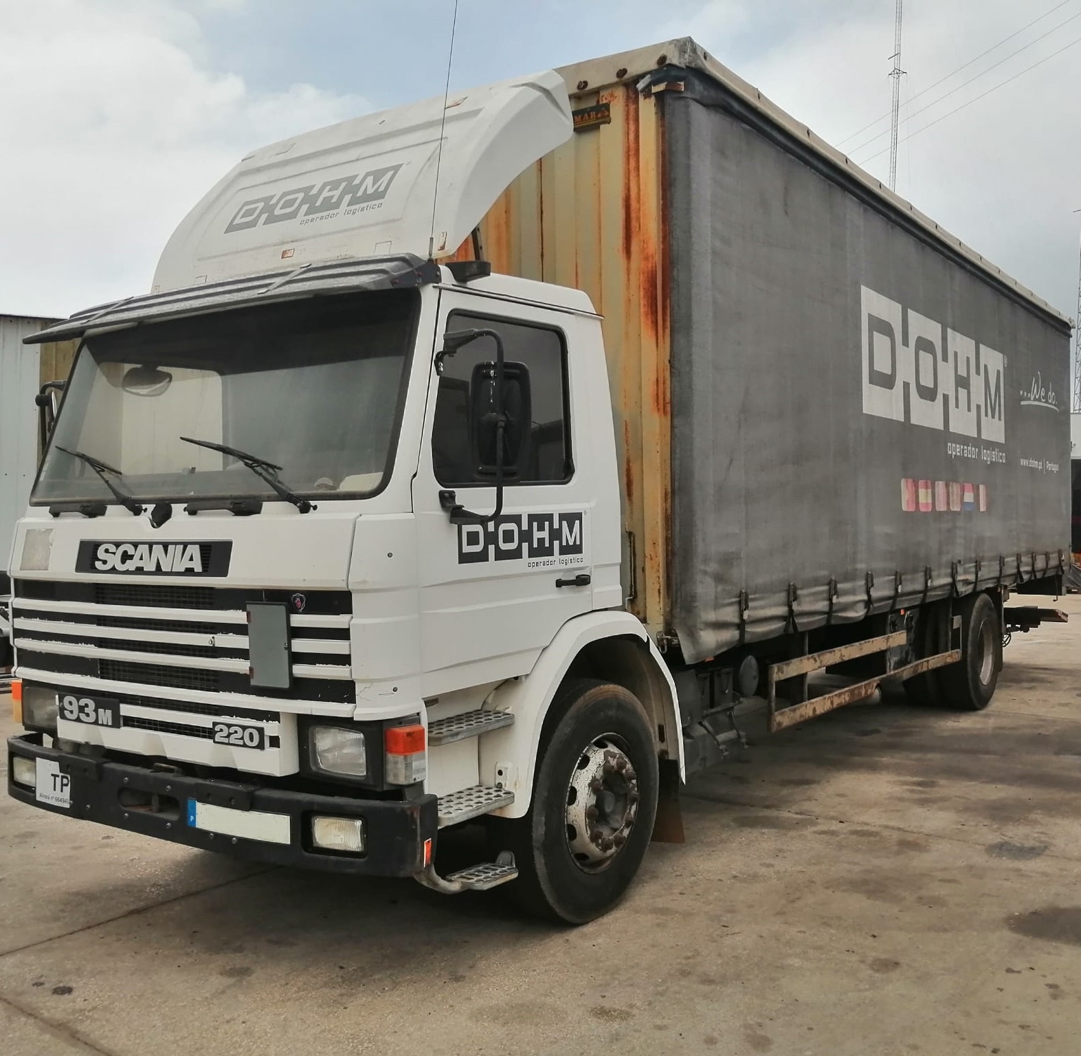 Left hand drive Scania 93M 220 18 ton curtainsider truck recently sold to Lagos - Nigeria. 