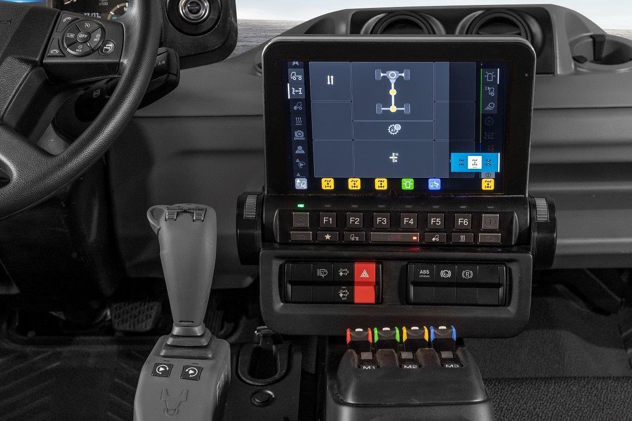 UNI-TOUCH: Das neue Bediensystem für den Unimog Geräteträger