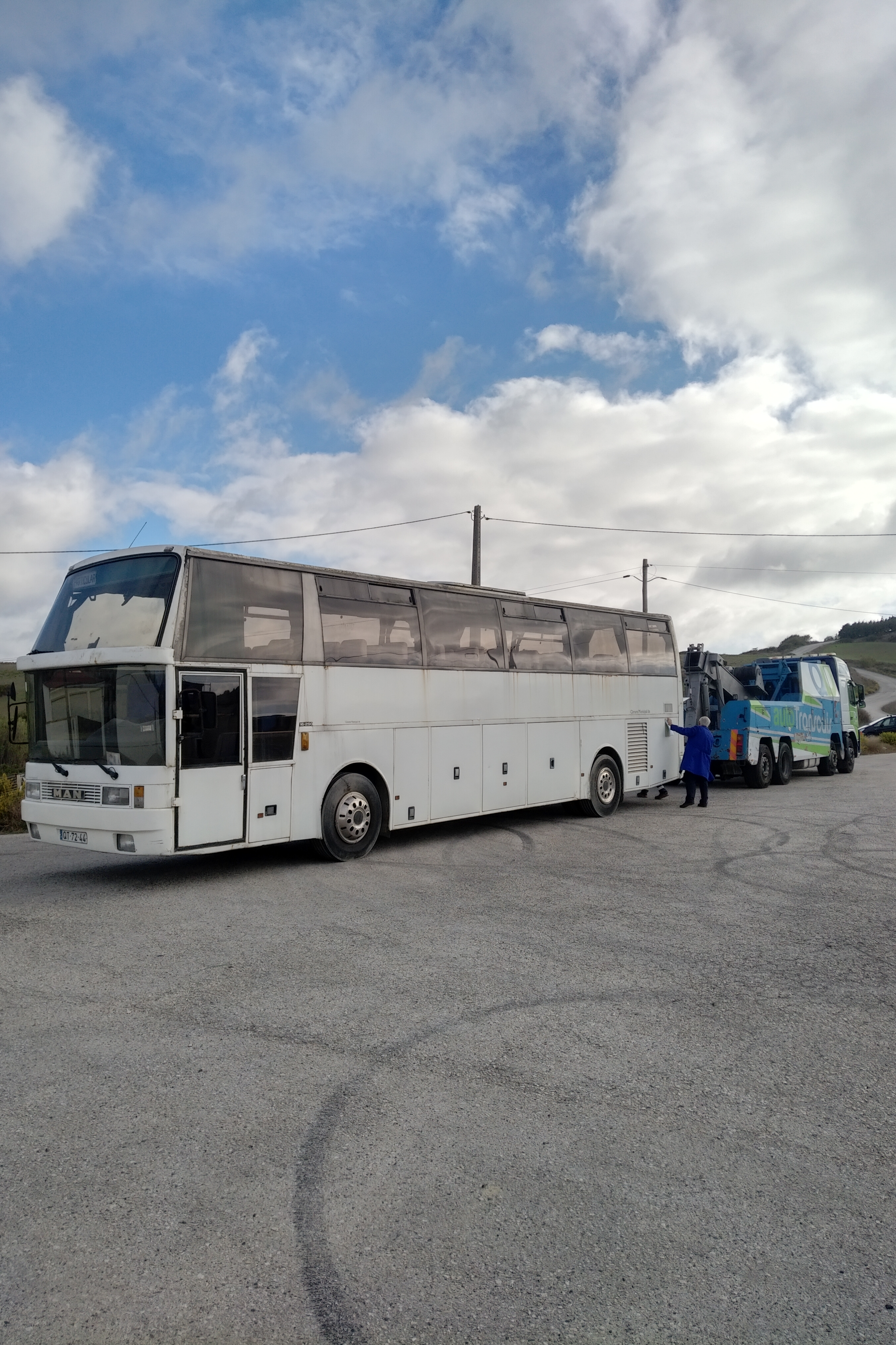 Transport & Delivery of left hand drive MAN 16.290 52 seats coach bus.