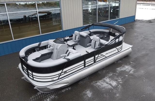 2025 Berkshire CTS Tritoon 150hp exterior