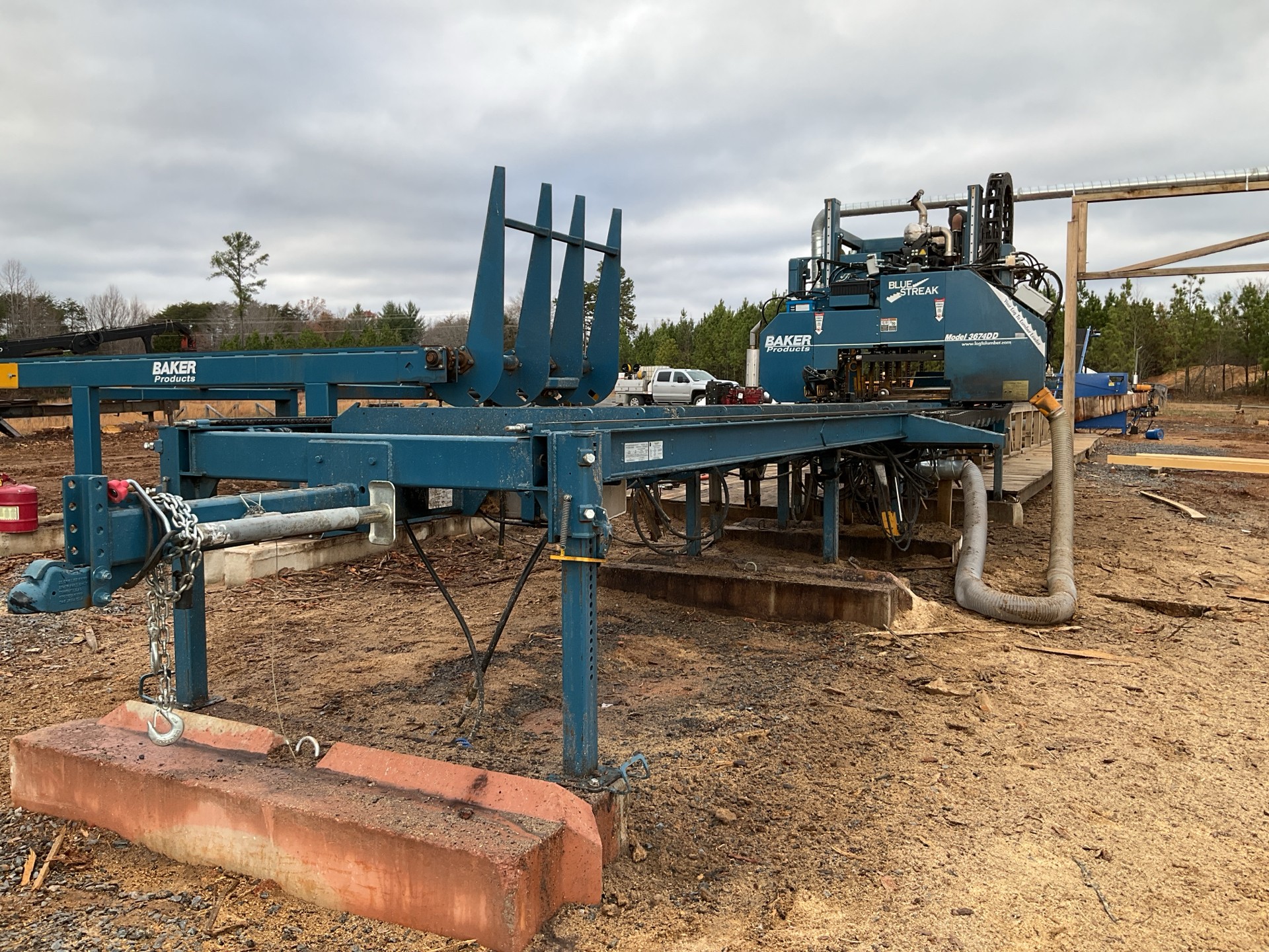 The Advantages of Owning a Portable Sawmill in 2025