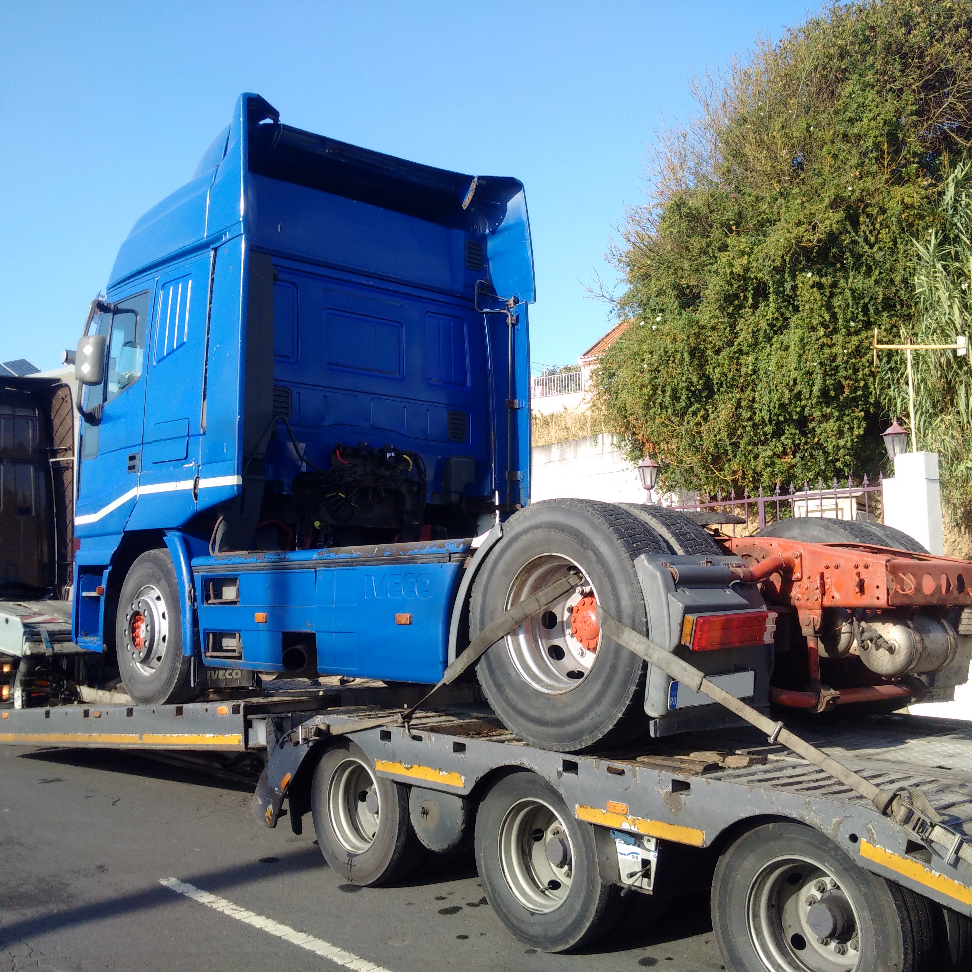 Delivery to Antwerp - Belgium. Shipping to Lagos - Nigeria.