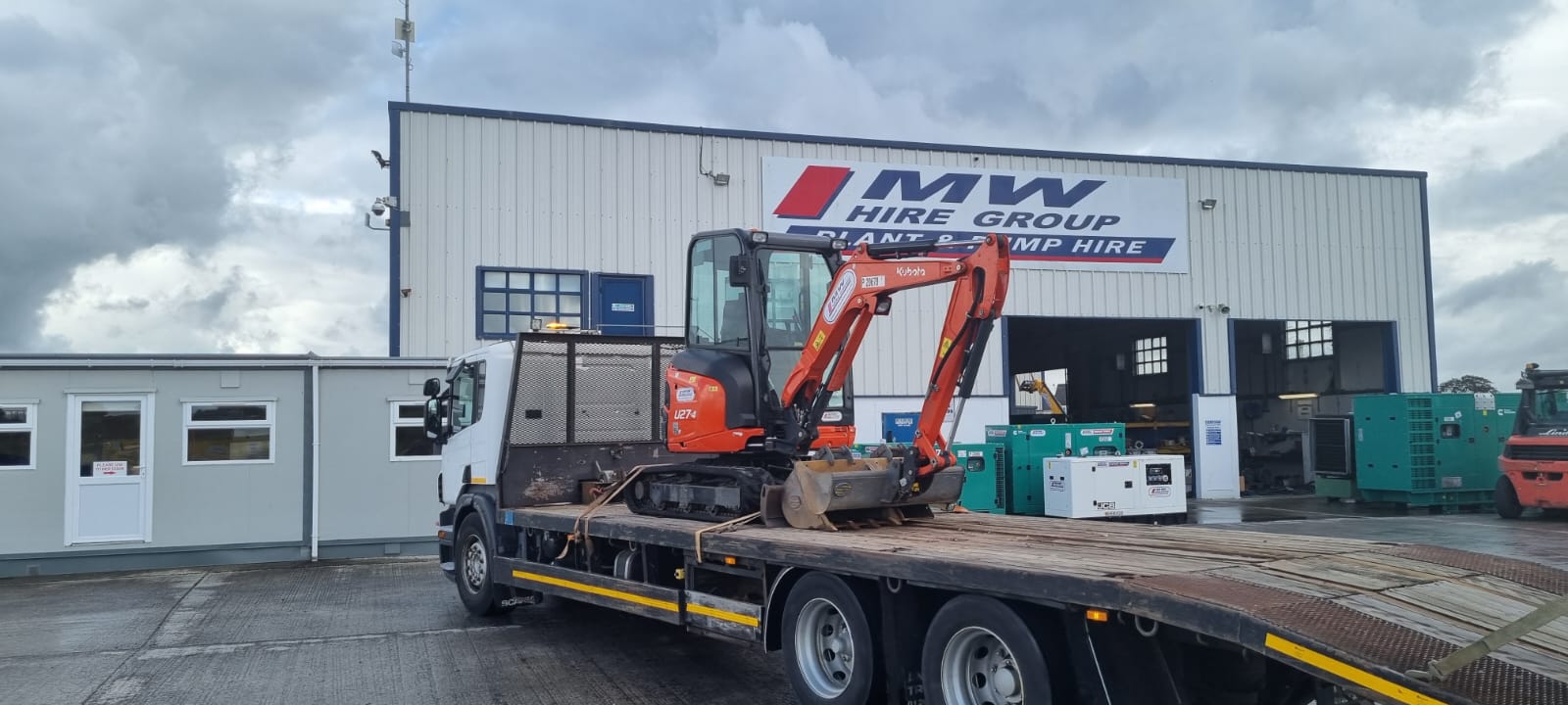 Ex Rental Kubota U27-4 SOLD... Customer collecting 
