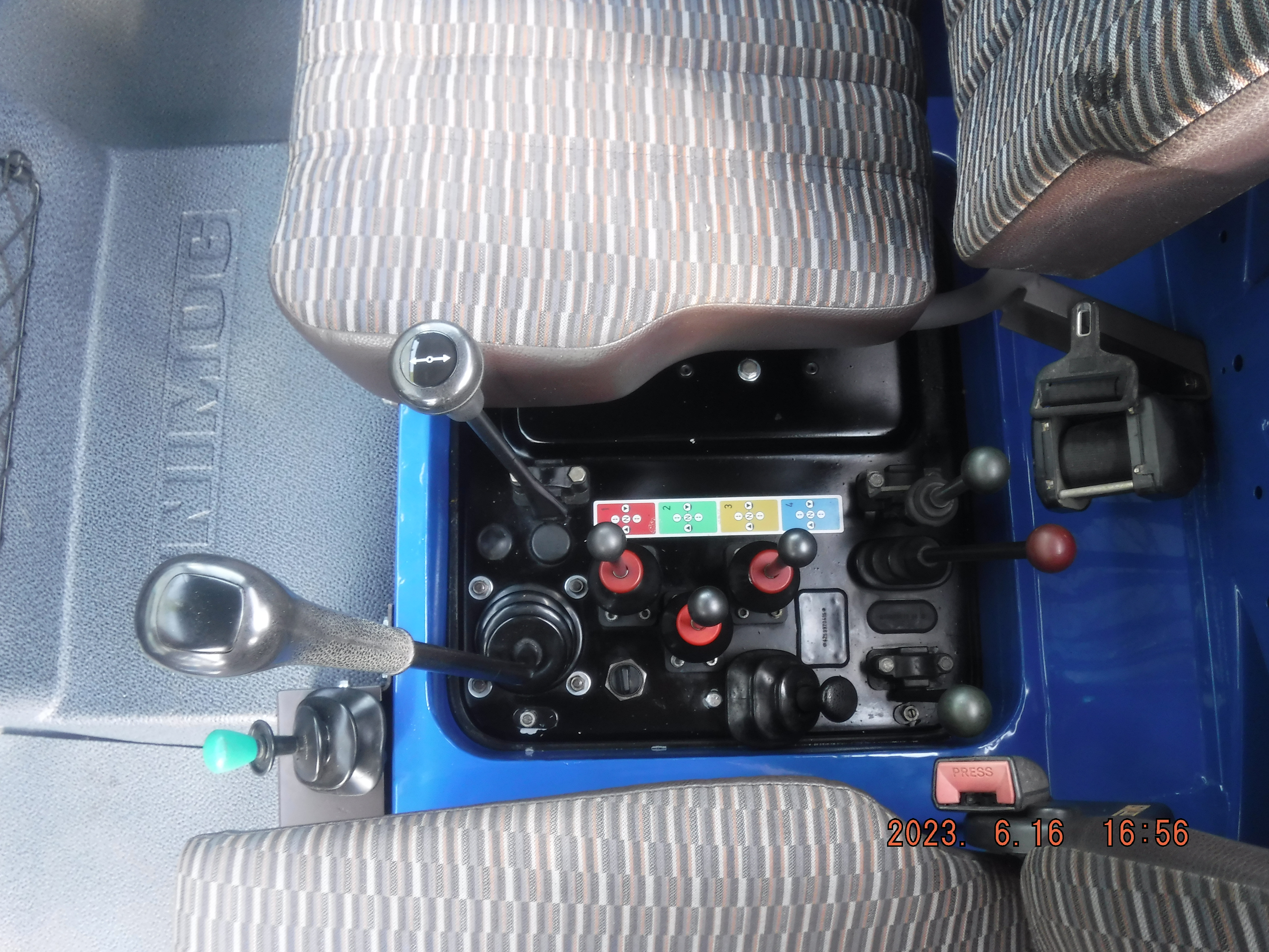 Here you go Unimog fans...