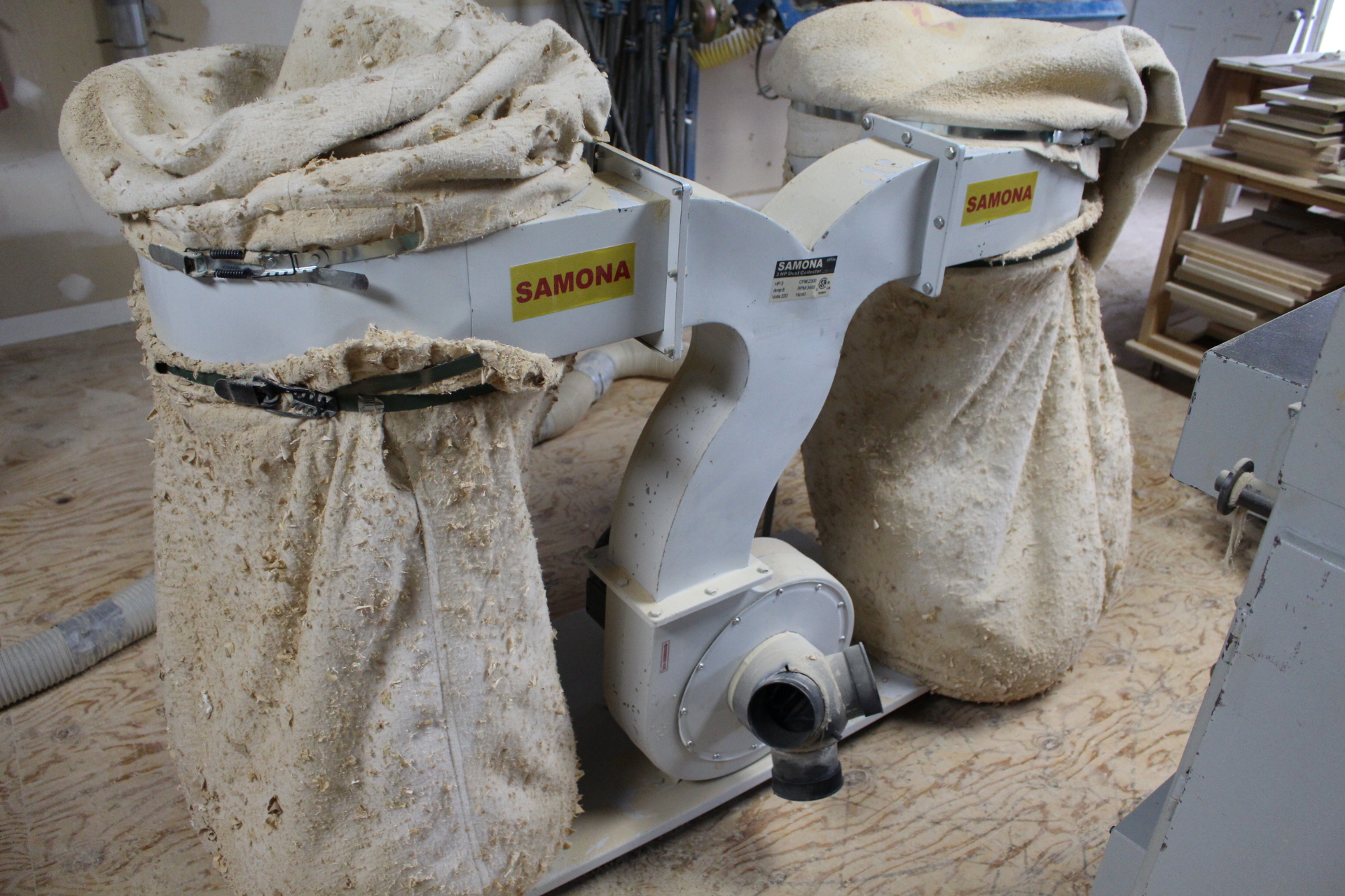 PAST AUCTION- Auction- Quickway Kitchen Cabinets 