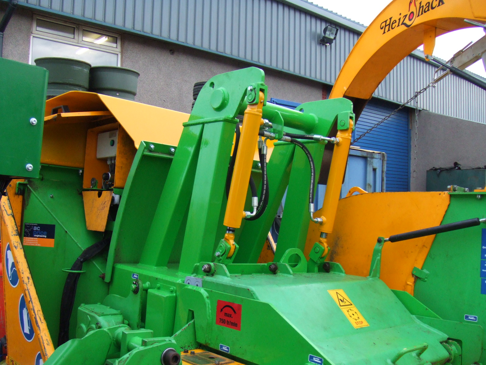 50KM/HR VALTRA WITH JAKE CRANE AND HEIZOHACK CHIPPER SET-UP