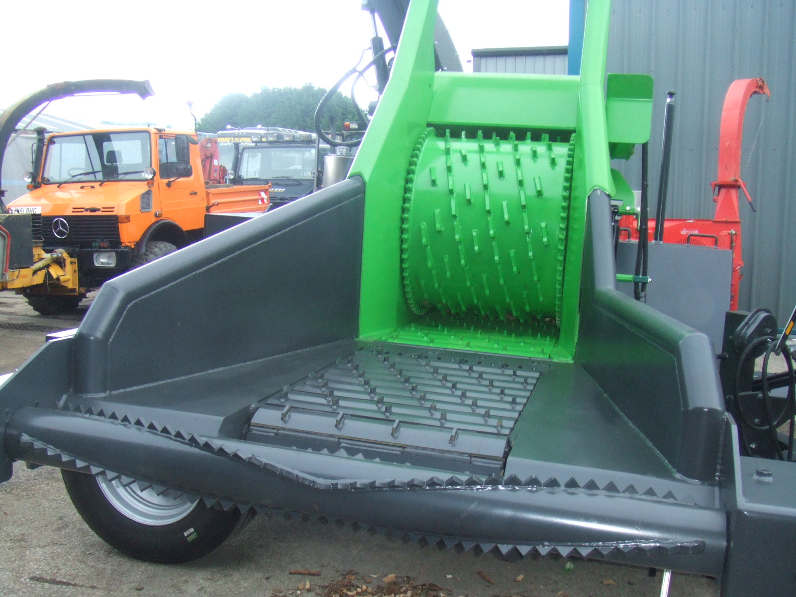  HM8-500K WITH POWERED INFEED BED