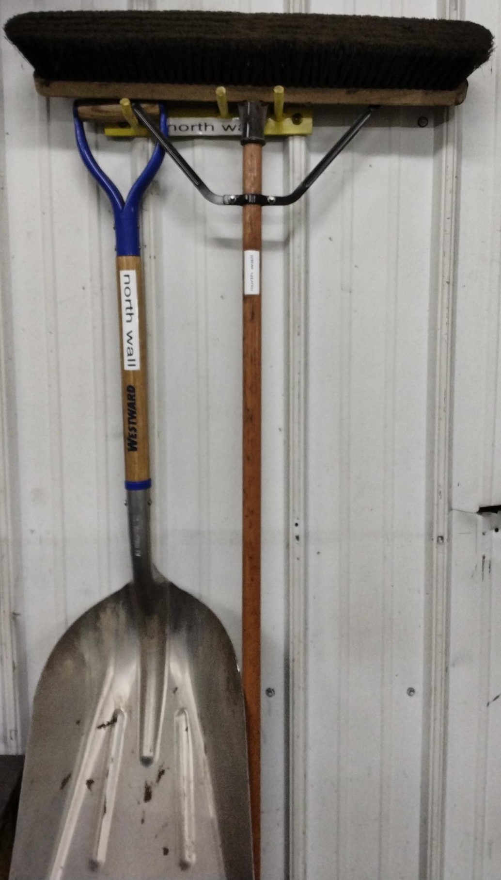 EFFICIENCY EDGE - Keeping Sawmills Clean: